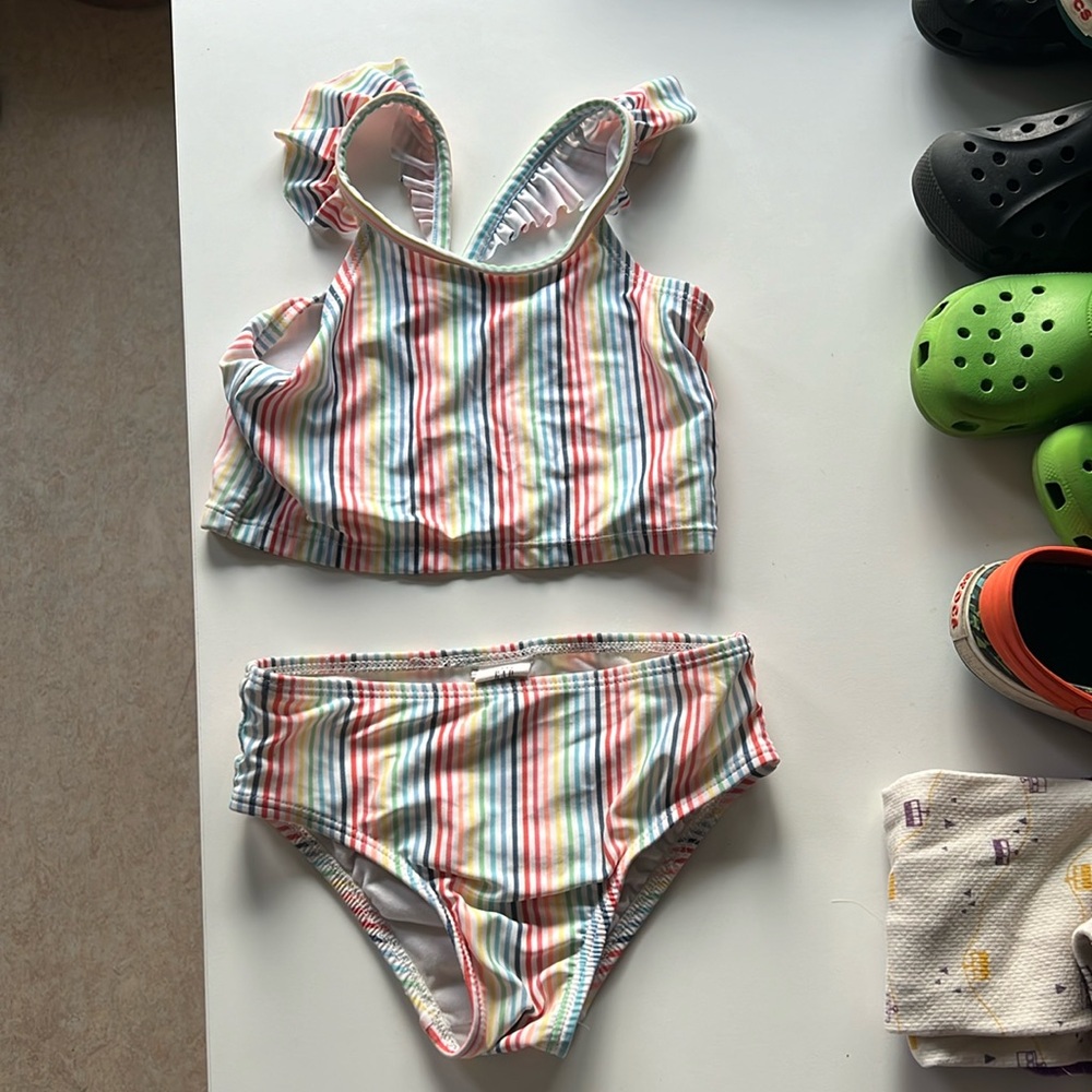 Super cute rainbow bikini 🌈 Size 5T